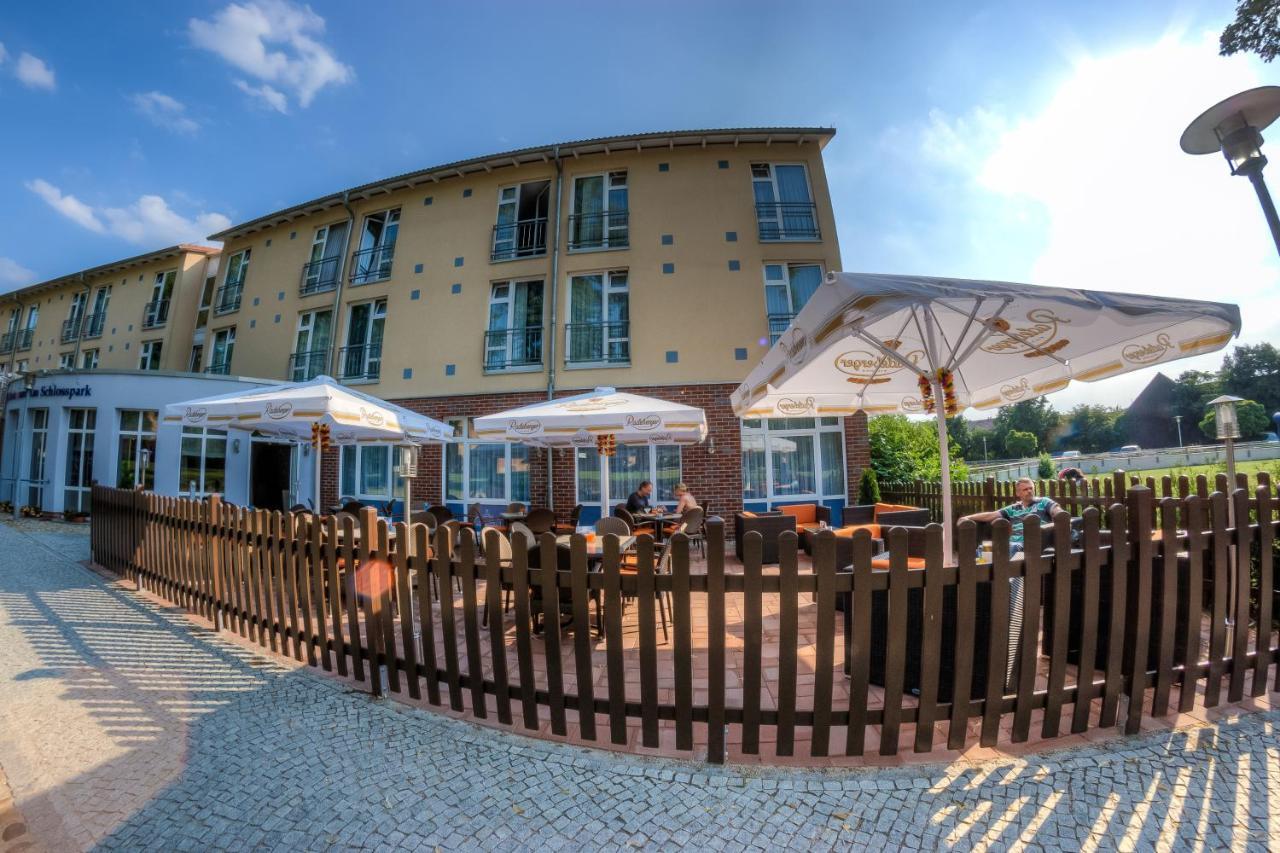 Hotel & Restaurant Am Schlosspark Dahme  Exterior foto
