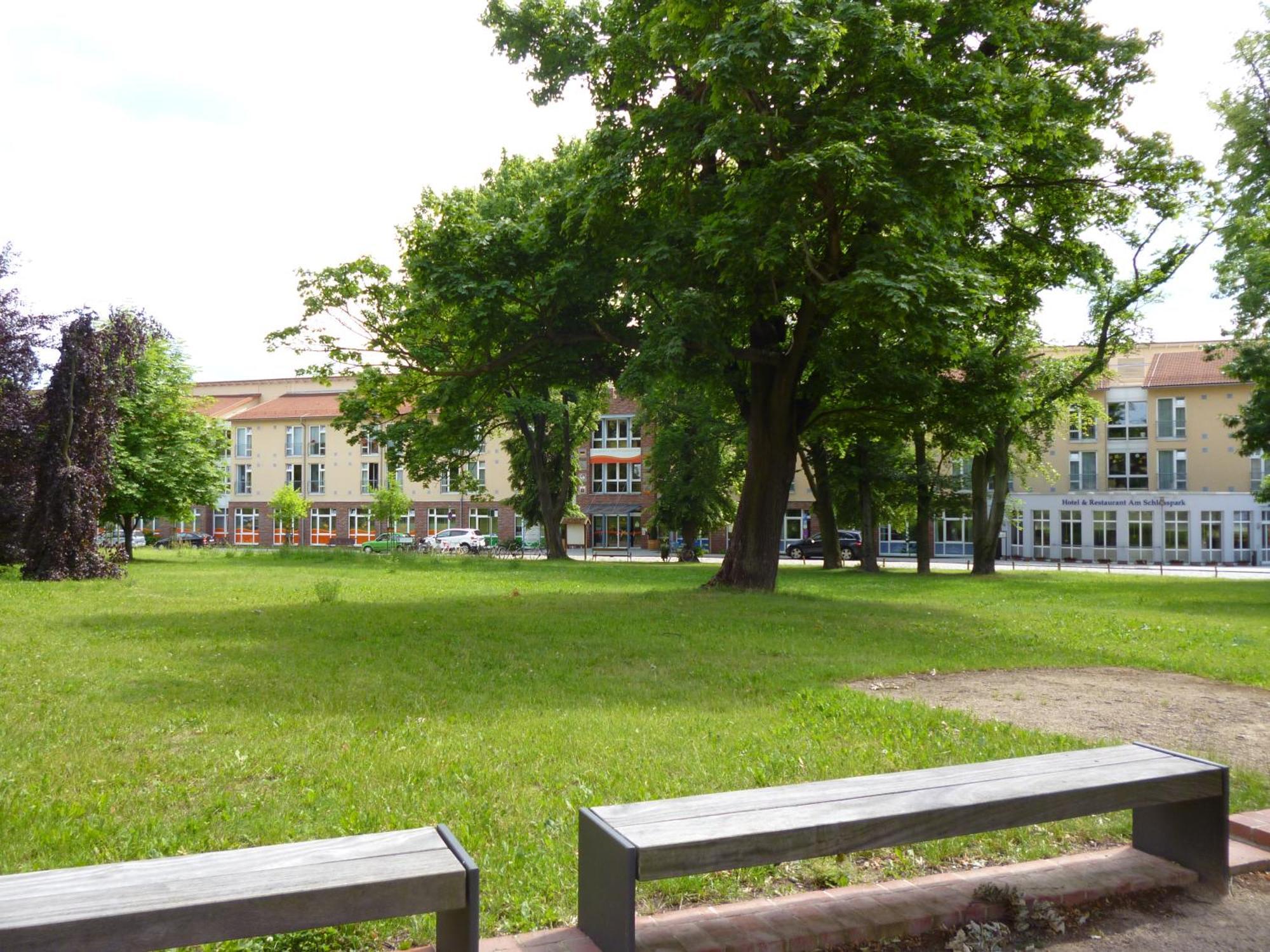 Hotel & Restaurant Am Schlosspark Dahme  Exterior foto