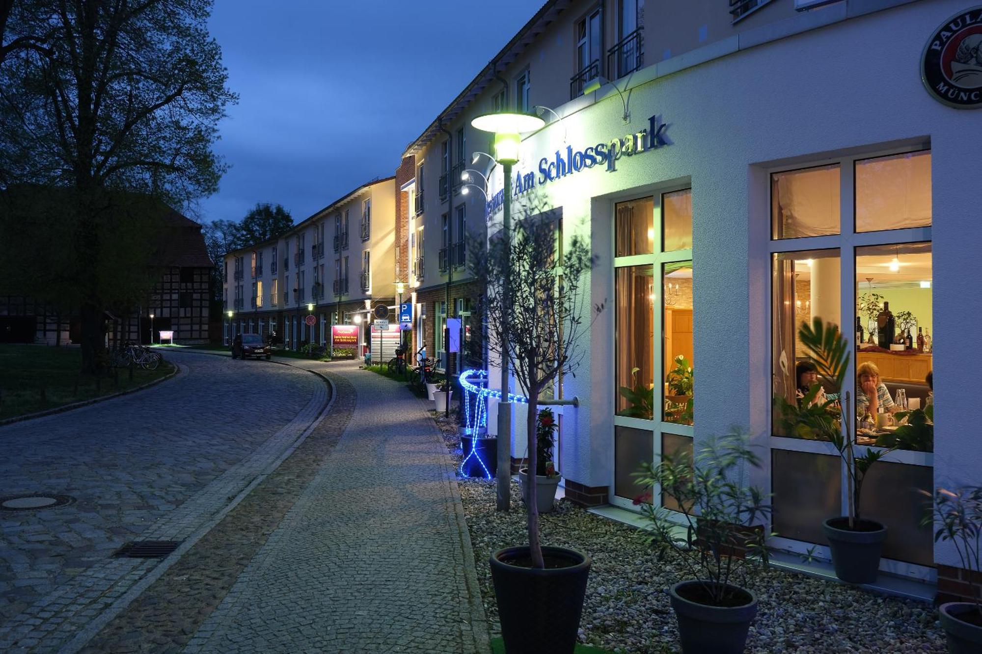 Hotel & Restaurant Am Schlosspark Dahme  Exterior foto
