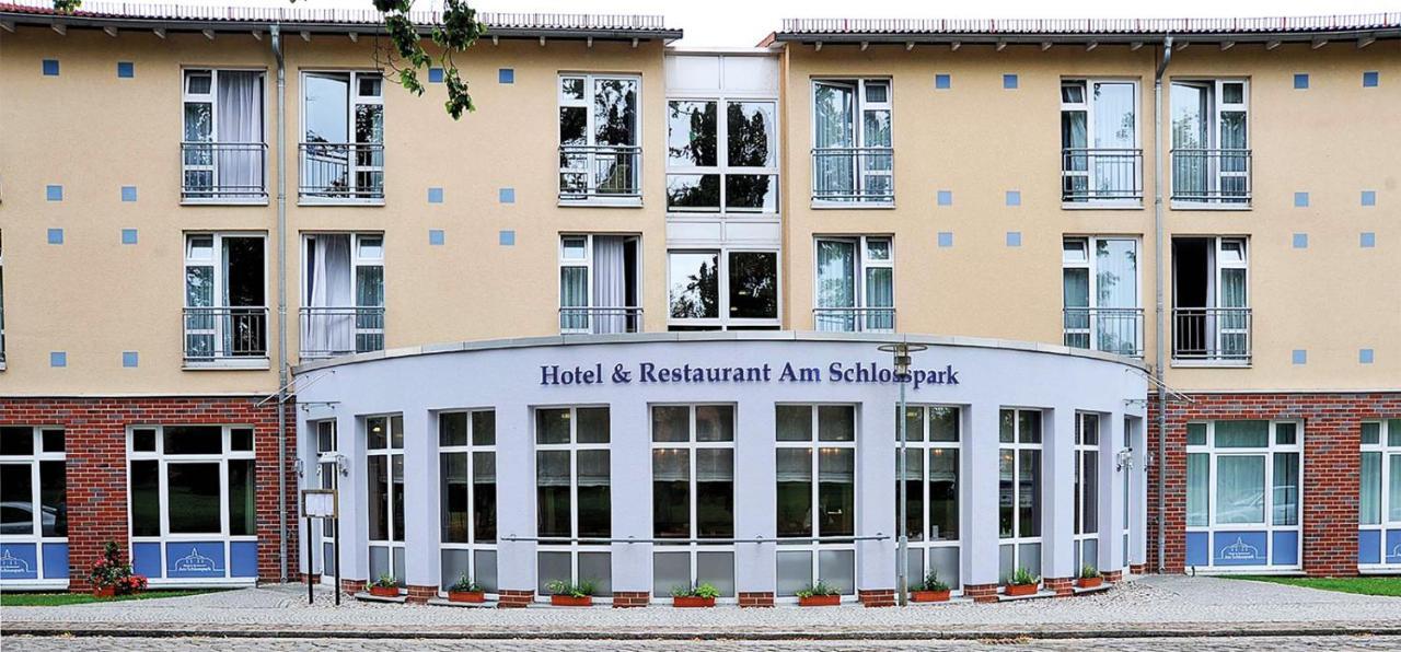 Hotel & Restaurant Am Schlosspark Dahme  Exterior foto